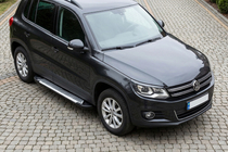 Volkswagen Tiguan 2007-2016 гг. Боковые Подножки Line (2 шт., Алюминий) фото 1