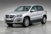 Volkswagen Tiguan 2007-2016 гг. Боковые Подножки RedLine Black (2 шт., Алюминий) фото 1