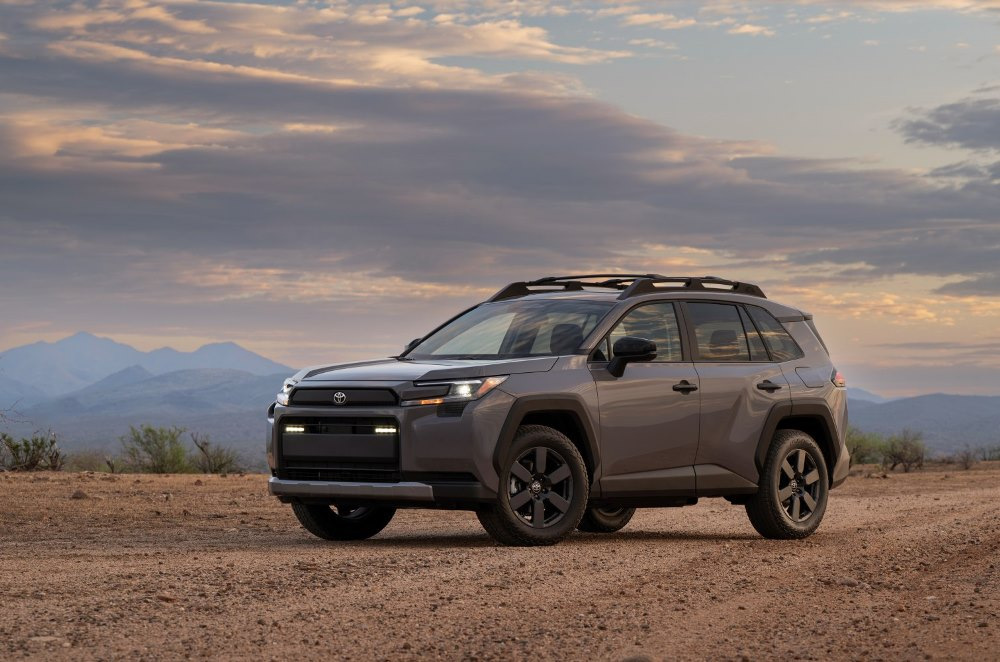 Обзор Toyota RAV4 Woodland: приключенческий гибридный кроссовер