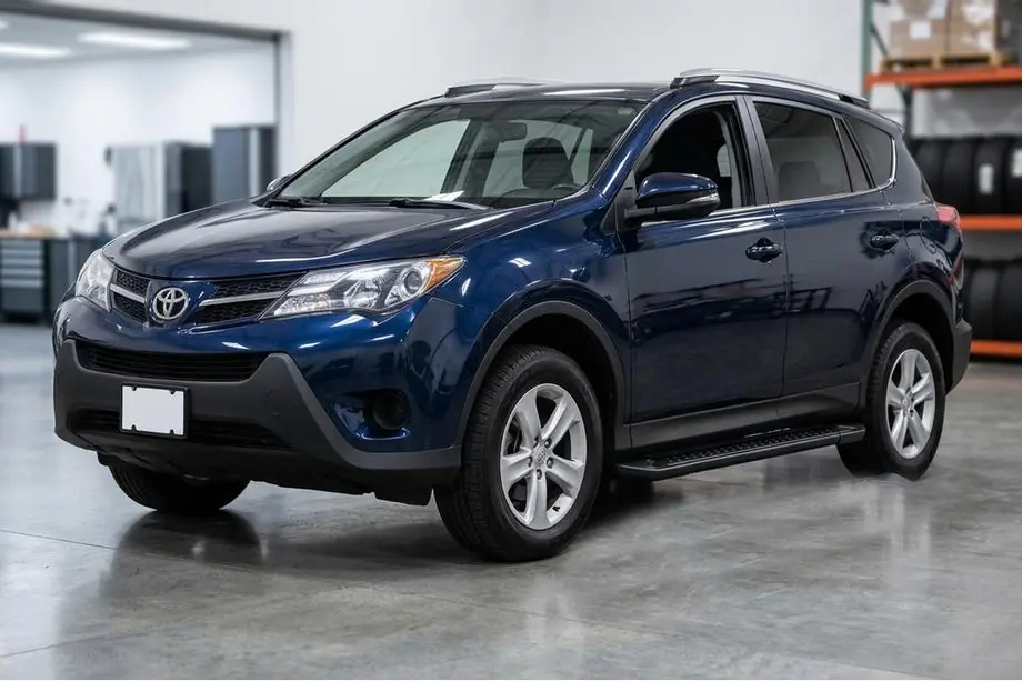 Toyota Rav 4 2013-2018 гг. Боковые Подножки Allmond Black (2 шт., Алюминий) Фото 1