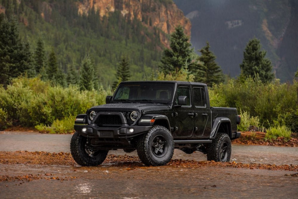 Обзор Jeep Gladiator Willys 2024: легендарный внедорожный пикап в обновлённом стиле