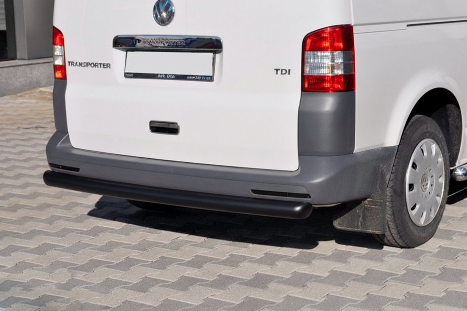 Volkswagen T5 2010-2015 гг. Задняя дуга AK002 Черная (нерж. сталь) Image