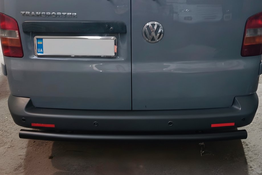 Volkswagen T5 2010-2015 гг. Задняя дуга AK002 Черная (нерж. сталь) Фото 5