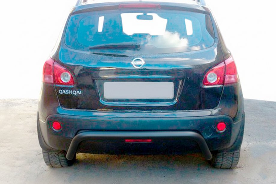 Nissan Qashqai 2010-2014 гг. Задняя дуга AK007 Черная (нерж. сталь) Фото 1
