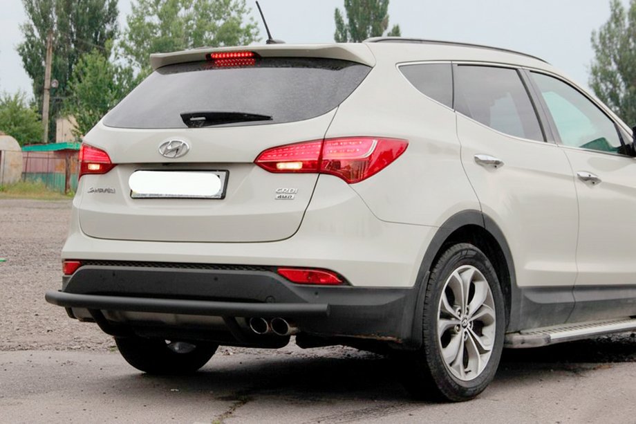 Hyundai Santa Fe 3 2012-2018 гг. Задняя дуга AK002 Черная (нерж.) Фото 1