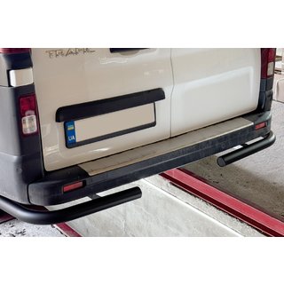 Задние уголки Black (2 шт., нержавейка) Renault Trafic 2015- гг. фото 1