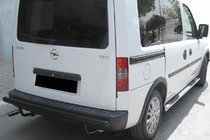 Opel Combo 2002–2012 гг. Задняя дуга AK002 Черная (нерж.) фото 1