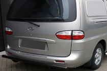 Hyundai H200, H1, Starex 1998-2007 гг. Задняя защита AK002 Черный (2 шт., нержавейка) фото 1