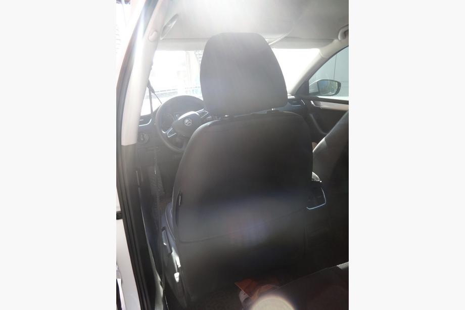 Skoda Octavia III A7 2013-2019 гг. Авточехлы (Эко-кожа↗Ткань, Premium) Фото 31