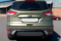 Ford Kuga 2008-2013 гг. Задняя дуга AK007 Черная (нерж. сталь) фото 3