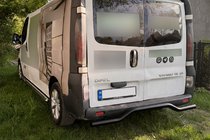 Renault Trafic 2001–2015 гг. Задняя защита AK006 Черный (нерж. сталь) фото 2