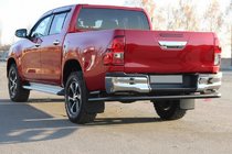 Toyota Hilux 2015- гг. Задняя дуга AK005-2 Черная (Нержавеющая сталь) фото 1