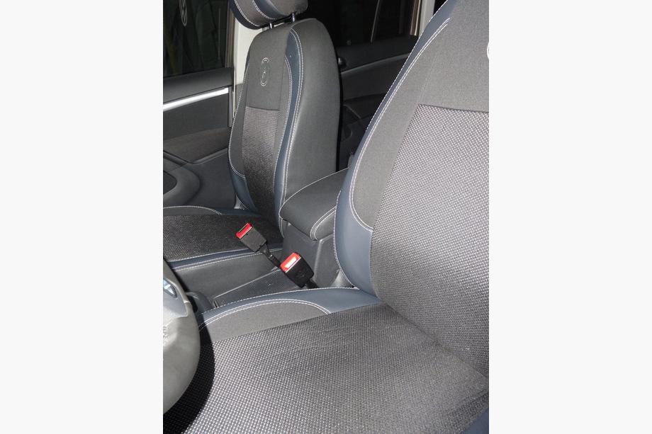 Volkswagen Tiguan 2007-2016 гг. Авточехлы (Эко-кожа↗Ткань, Premium) Фото 21