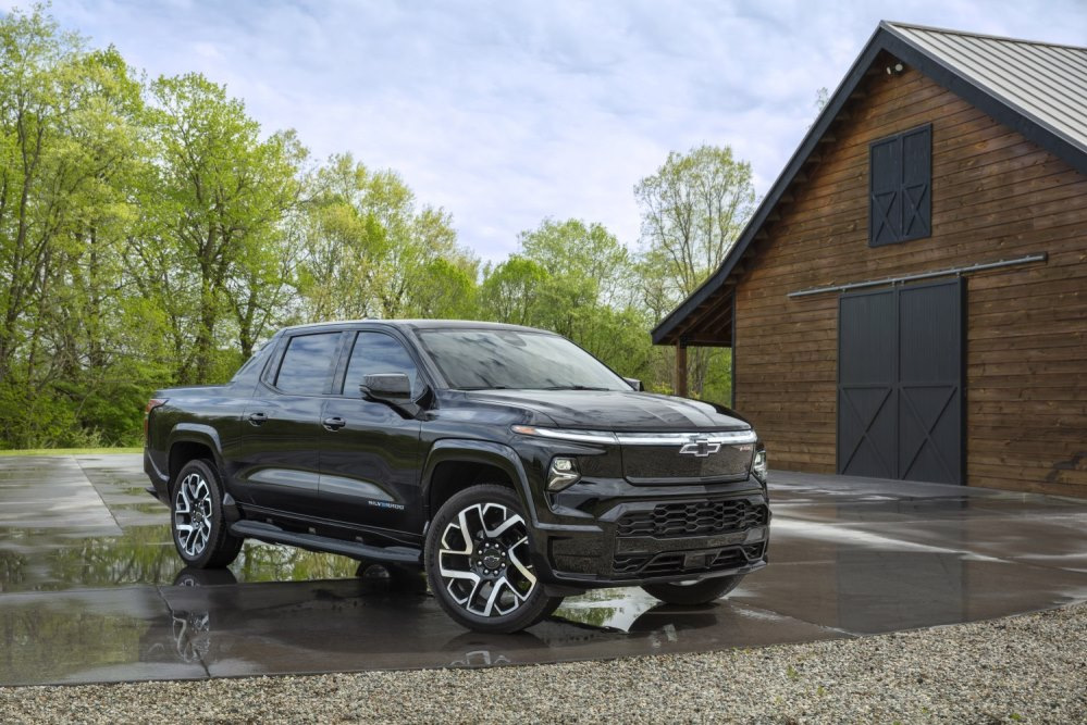 Обзор Chevrolet Silverado EV RST: мощный электрический пикап