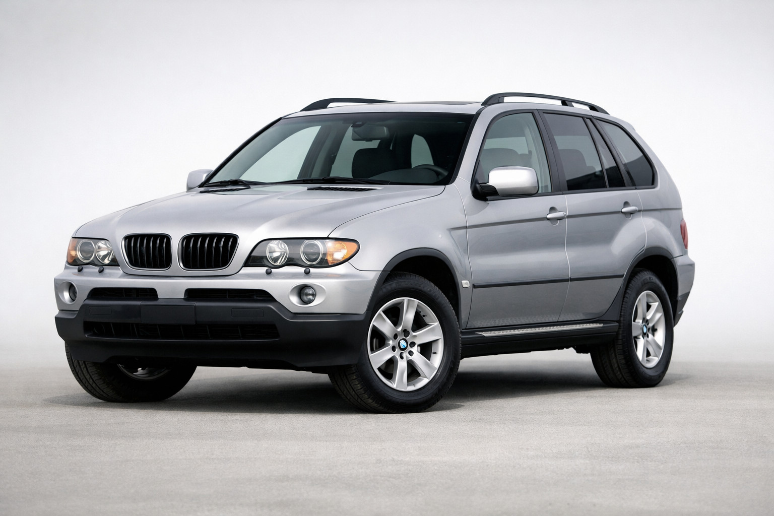 Обзор BMW X5 E53: старый, но надежный