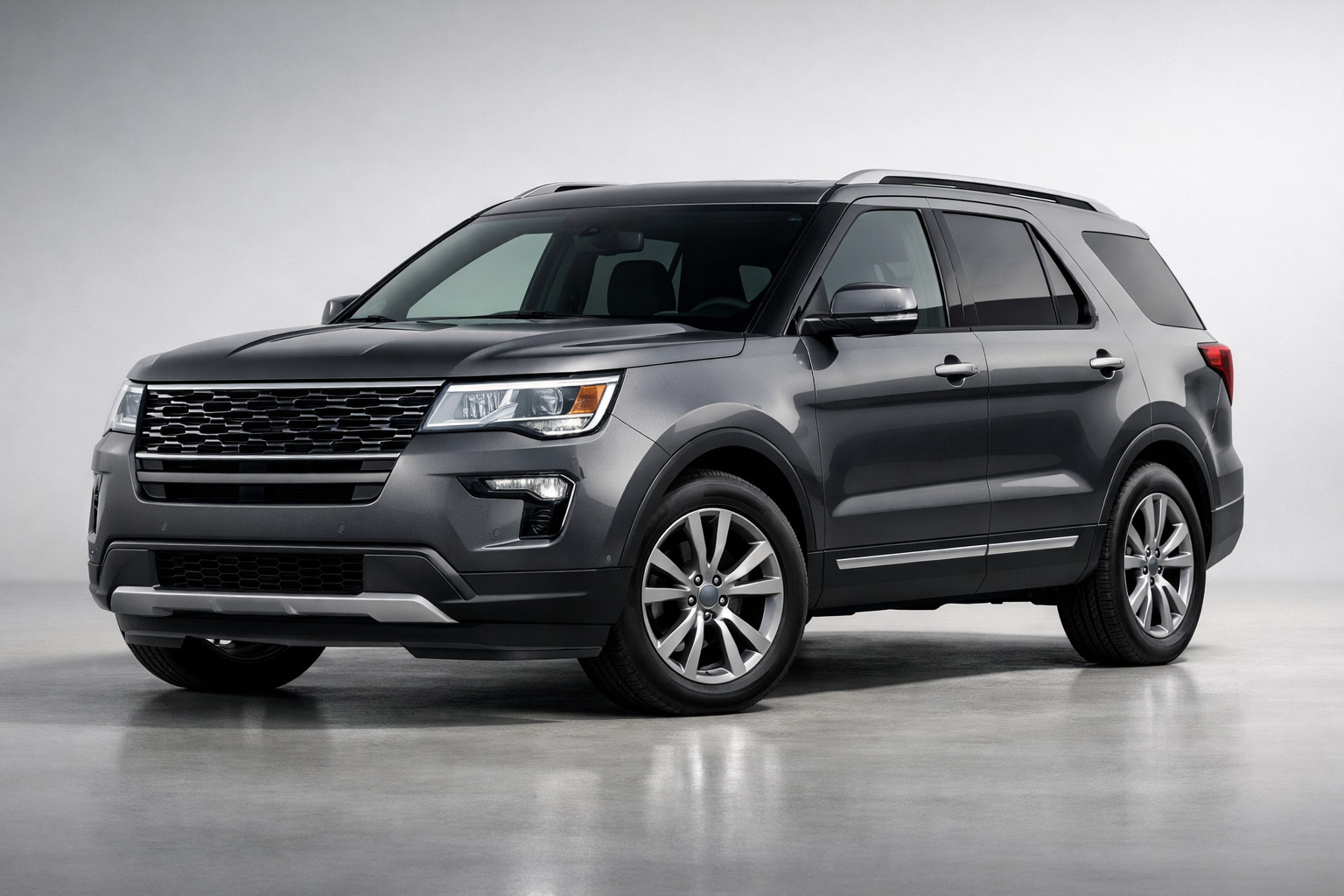 Обзор Ford Explorer 2019–: большой семейный SUV нового формата