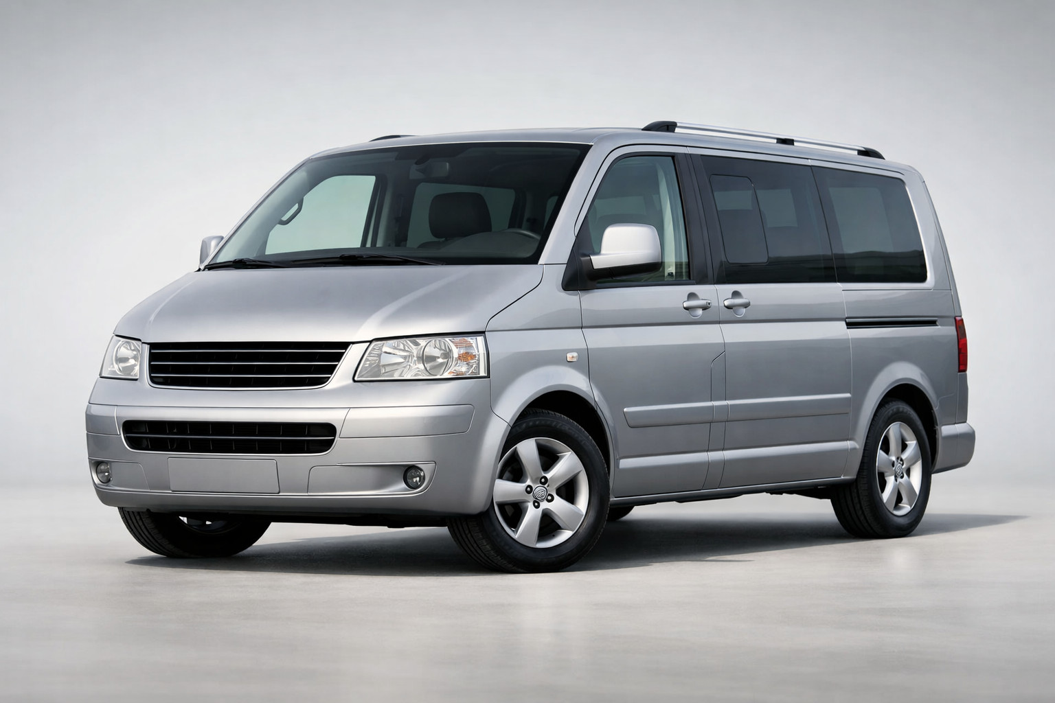 Обзор Volkswagen T5 Multivan 2003–2010: бус, который до сих пор держит рынок