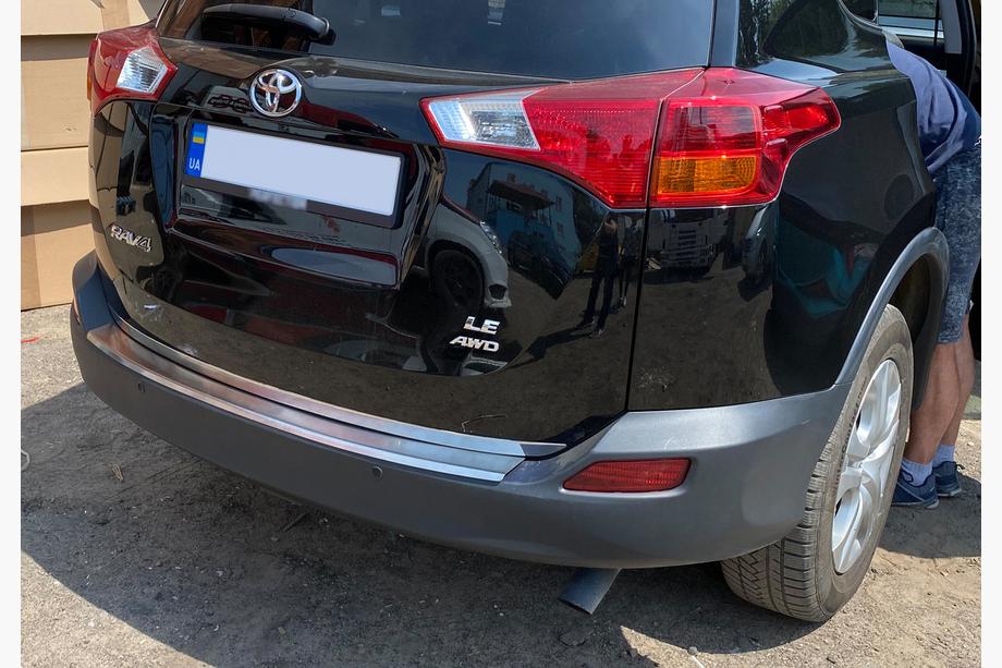Toyota Rav 4 2013-2018 гг. Накладка на багажник OmsaLine нержавейка (2013-2016) Image