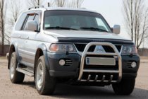 Mitsubishi Pajero Sport 1996-2007 гг. Кенгурятник QT007 (нержавейка) фото 2