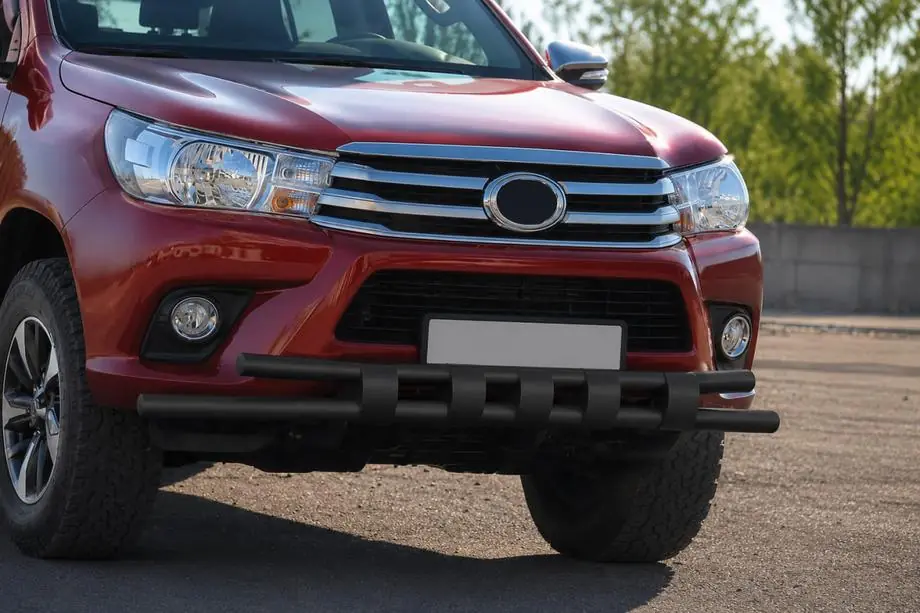 Toyota Hilux 2015- гг. Передняя защита ST015 Black (нерж. сталь) Фото 3