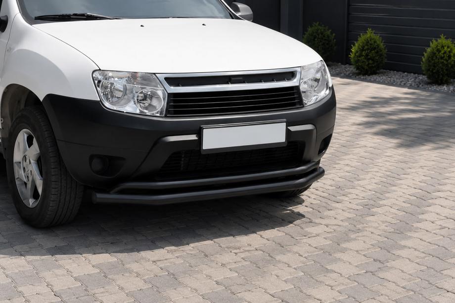 Dacia Duster 2008-2018 гг. Передняя защита ST017 Black (нерж. сталь) Image