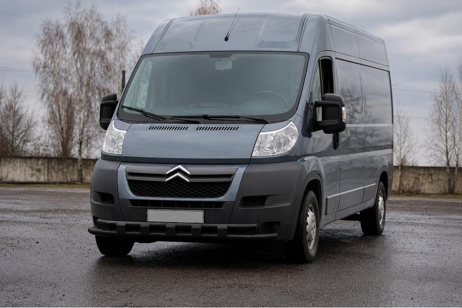 Peugeot Boxer 2006-2025 гг. Передняя дуга ST015 Black (нерж.) Image