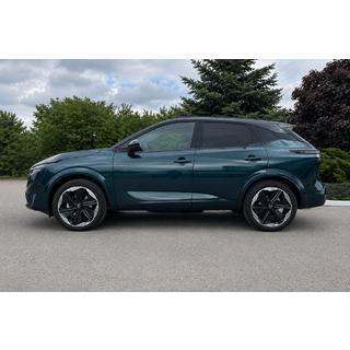 Интегрированные рейлинги чёрные OEM (Алюминий, установка на клей) Nissan Qashqai 2021- гг.