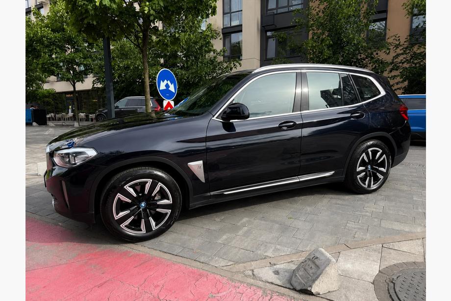BMW X3 G01 2018- гг. Интегрированные рейлинги OEM хром (Алюминий) Image