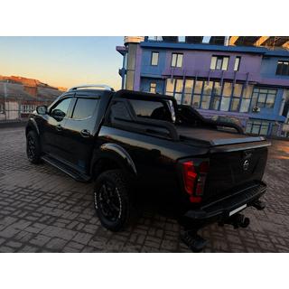 Рейлинги на крышу OEM серые (ABS-пластик, установка на клей) Nissan Navara/NP300 2016- гг. фото 2