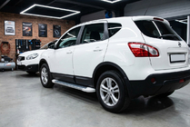 Nissan Qashqai 2007-2010 гг. Боковые Подножки Allmond White (2 шт., Алюминий) фото 1