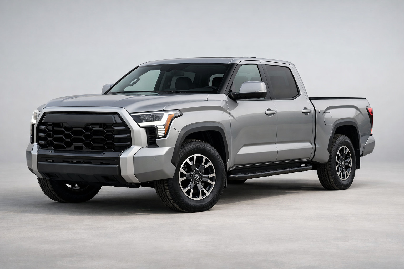 Обзор Toyota Tundra: большой американский пикап с японским подходом
