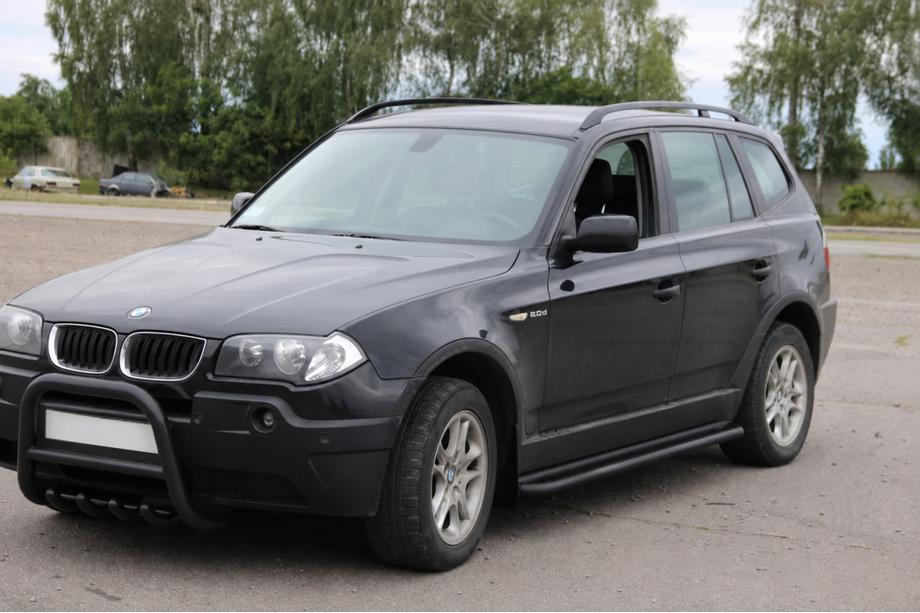 BMW X3 E83 2003-2010 гг. Боковые пороги KB001 Black (нержавеющая сталь) Фото 2
