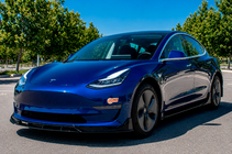 Tesla Model 3 2017- гг. Накладка на передний бампер Lip Fast (для 2017-2023) фото 1