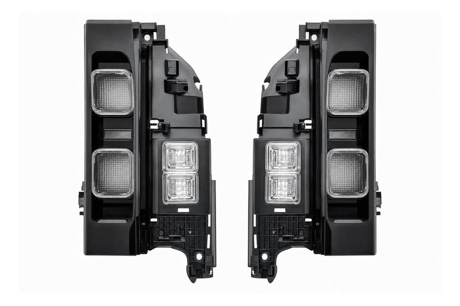 Land Rover Defender 2019- гг. Тонированный задний фонарь Image