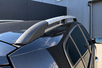 Renault Megane II 2004-2009 гг. Хромированные рейлинги на крышу (HB) фото 3