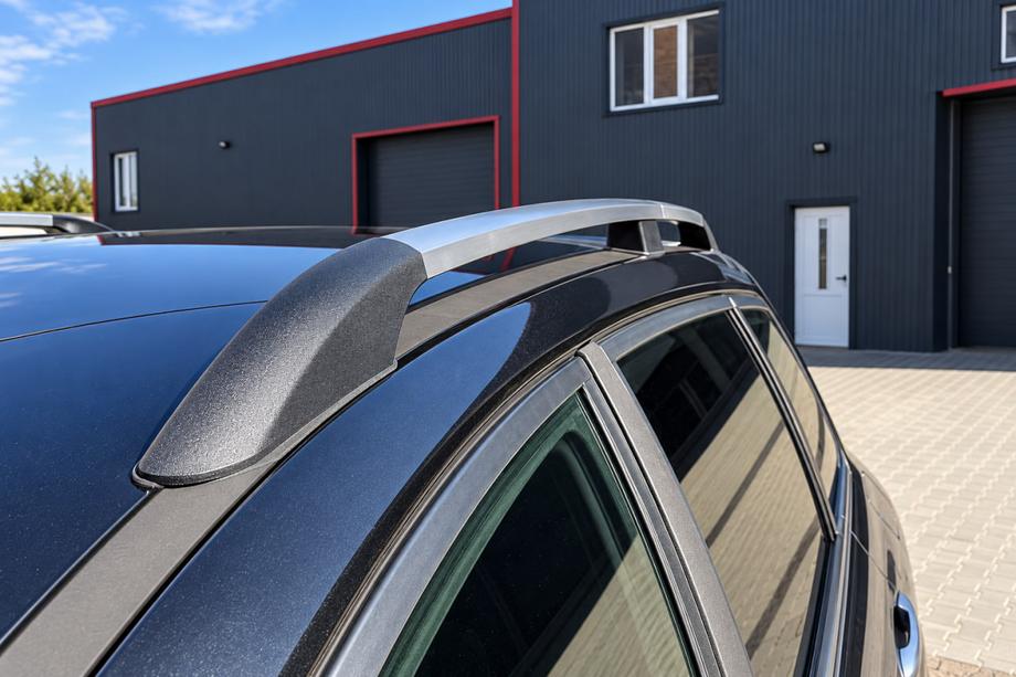Renault Megane II 2004-2009 гг. Хромированные рейлинги на крышу (HB) Image