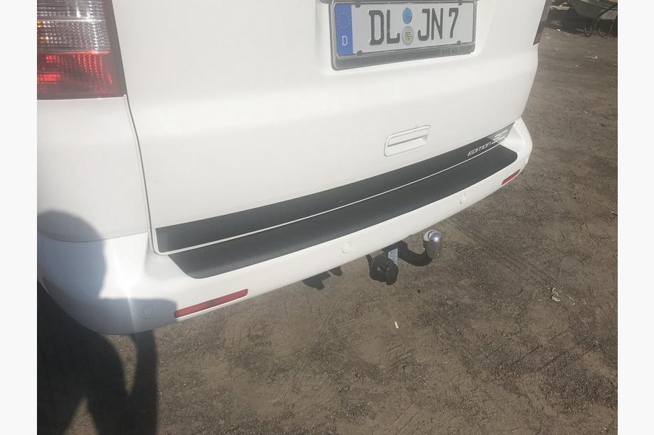 Volkswagen T5 Transporter 2003-2010 гг. Накладка на задний бампер с загибом (ABS-пластик) Фото 5