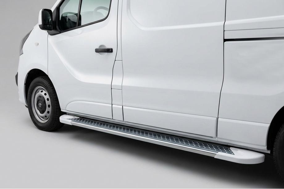 Renault Trafic 2015- гг. Боковые Подножки Allmond White (2 шт., Алюминий) Image