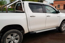 Toyota Hilux 2015- гг. Боковые пороги Allmond Grey (2 шт., алюминий) фото 2