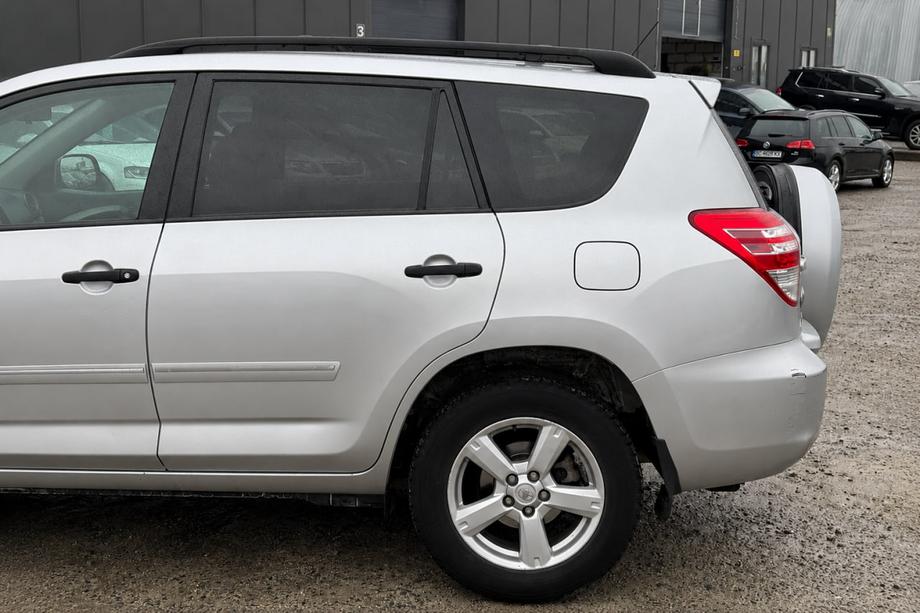 Toyota Rav 4 2006-2013 гг. Рейлинги на крышу OEM черные (алюминий) Image