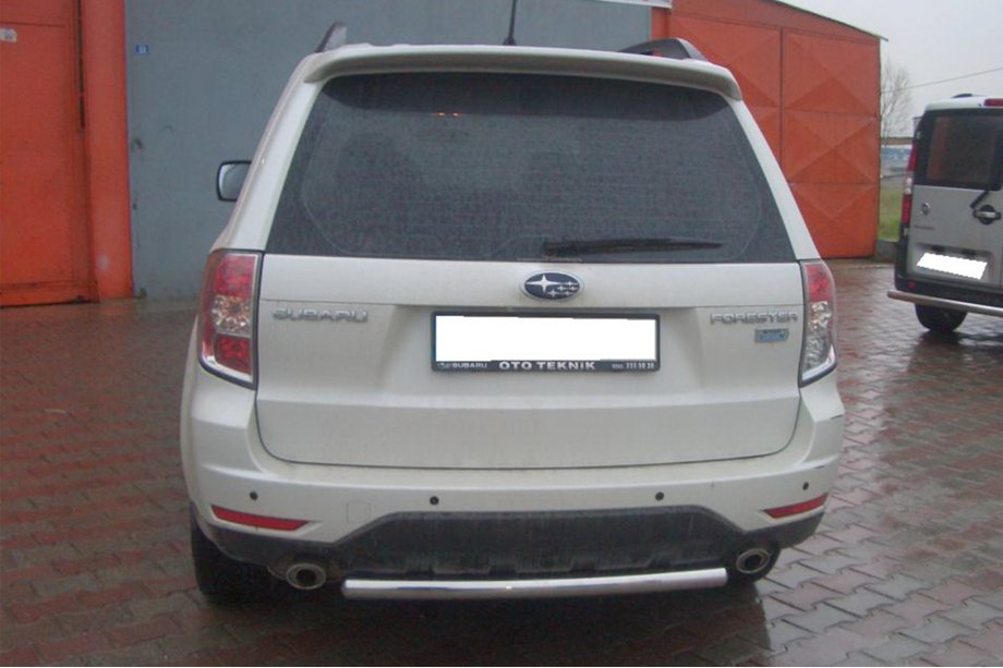 Subaru Forester 2008-2013 гг. Задняя дуга AK002 (нержавейка) Image