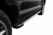 Volkswagen Touareg 2002–2010 гг. Боковые Подножки Maya V1 (2 шт., Алюминий) фото 1