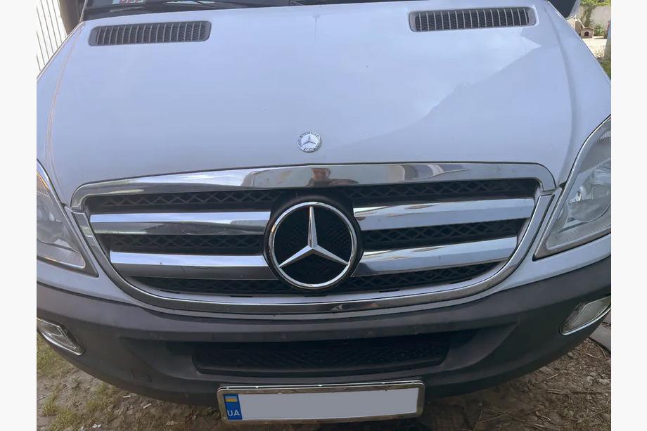 Mercedes Sprinter W906 2006–2018 гг. Хромированная окантовка решетки радиатора (2006-2013, нержавейка) Image