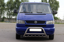 Volkswagen T4 Caravelle/Multivan 1990–2003 гг. Кенгурятник WT003 60мм Нержавейка 51мм, с надписью фото 2