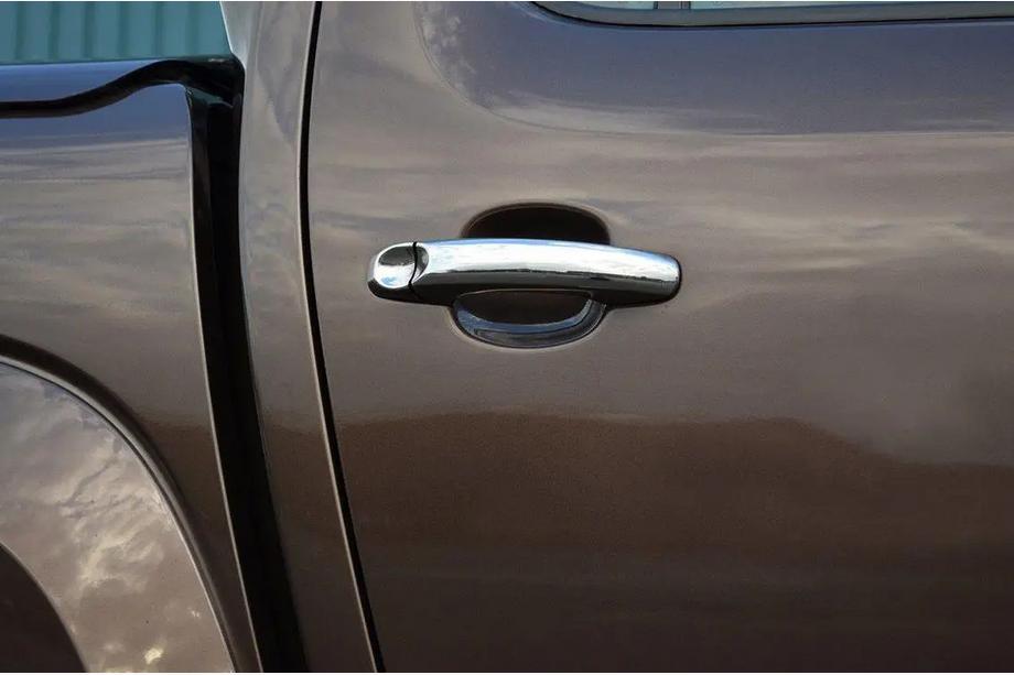 Volkswagen Amarok 2010-2022 гг. Хромированные Накладки на Ручки Дверей (4 шт, Нержавейка) Фото 3