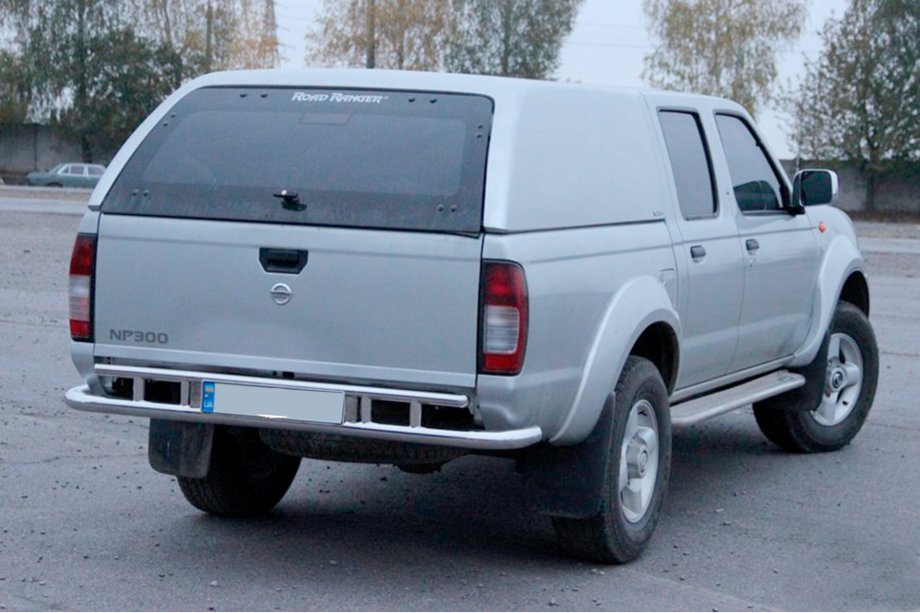 Nissan NP300 1999-2015 гг. Задняя защита AK004 (нержавейка) Фото 3