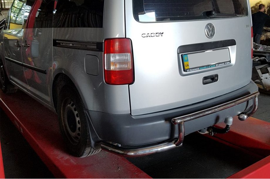 Volkswagen Caddy 2004-2010 гг. Задняя дуга AK003-3 (2 шт., нержавейка) Image