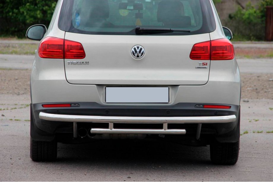 Volkswagen Tiguan 2007-2016 гг. Задняя защита AK002-2 (нерж. сталь) Фото 1