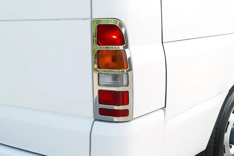 Ford Transit 2000–2014 гг. Накладки на Задние Фонари (2 шт., Нержавейка) Image