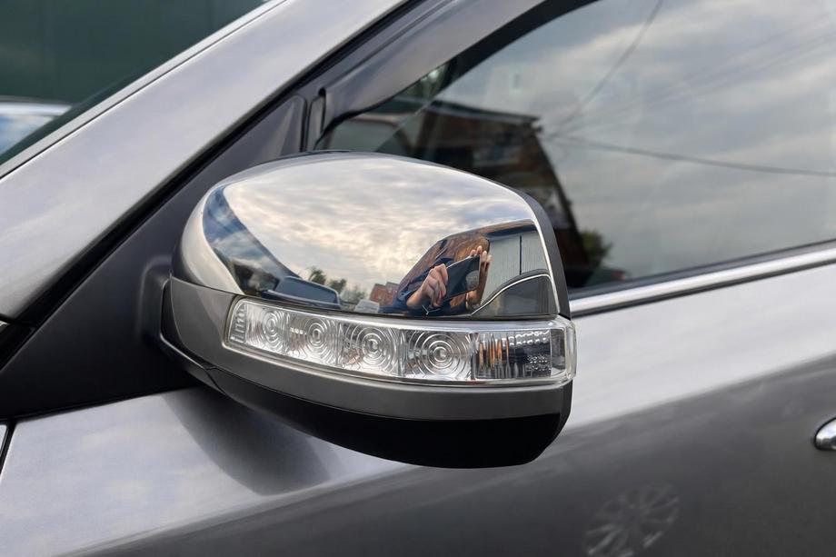 Kia Sorento II XM 2009-2014 гг. Хромированные Накладки на Зеркала (2 шт.) Хромированный пластик Image